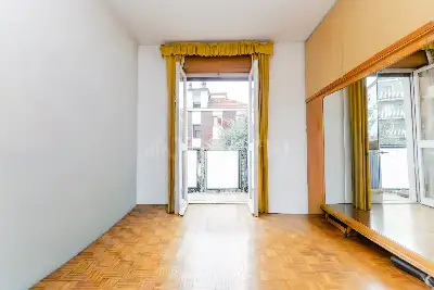 Casa in vendita, Via Lario, Milano