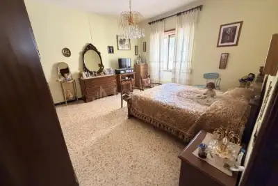 Casa in vendita, Via Virgilio, Pomezia
