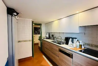 Casa in vendita, Via Santa Lucia, Napoli