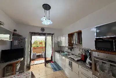 Casa in vendita, Via Salvatore Quasimodo, Como