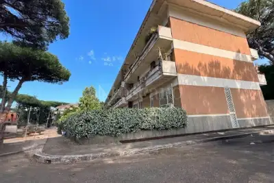 Casa Indipendente in vendita, Via Fratelli Cervi, Roma
