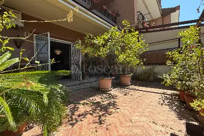 Villino a Schiera in vendita, Via Ernesto Basile, Roma