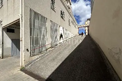 Box in affitto, Via Antonio Pacinotti, Palermo