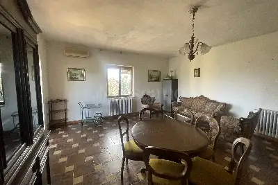 Casa Indipendente in vendita, Via Mandrine, Cassino