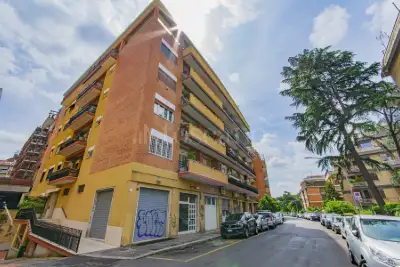 Casa in vendita, Via Raffaele Battistini, Roma