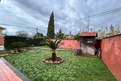 Villa in vendita, Via Vandoies, Roma