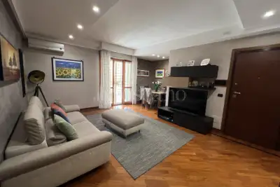 Casa in vendita, Via Enrico Jovane, Roma