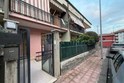 Villino a Schiera in vendita, Via Carcara, Aci Catena