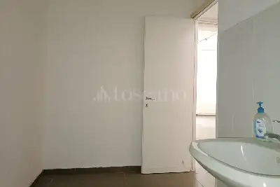 Magazzino in vendita, Via Giuseppe Ginanni, Roma