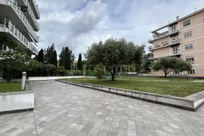 Casa in vendita, Via Innocenzo X, Roma