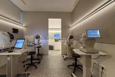 Negozio in vendita, Via Friuli, Milano