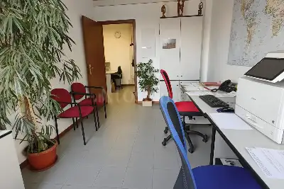 Ufficio in affitto, Viale Montegrappa, Prato