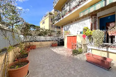 Casa in vendita, Via Camillo Guidi, Roma