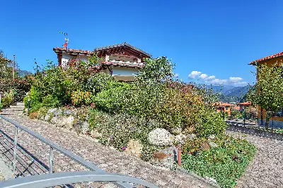 Villa in vendita, Via Pianazzo, Lavena Ponte Tresa