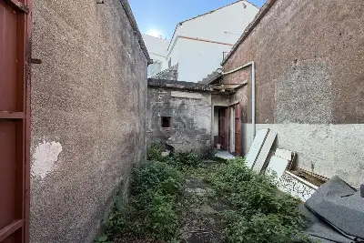 Casa Indipendente in vendita, Via Roma, San Giovanni la Punta