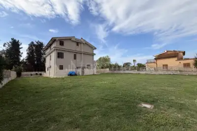 Villa in vendita, Via Imele, Aprilia