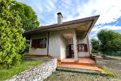 Villa in vendita, Via Berlinguer 2 , Martinsicuro