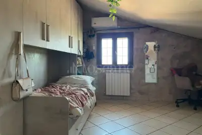 Villino a Schiera in vendita, Via Melito Irpino, Roma