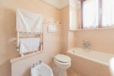 Casa in vendita, Via Tancredi Cartella, Roma