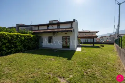 Villino a Schiera in vendita, Via Strizzot, Aviano