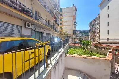 Attività Commerciale in vendita, Via Consalvo 110, Napoli