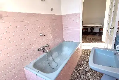 Casa in vendita, Via Carlo e Nello Rosselli, Genova