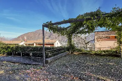 Casa in vendita, Via Casamora, Cuasso al Monte