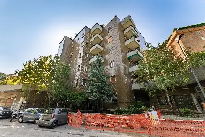 Casa in vendita, Viale Giovanni Suzzani, Milano