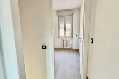 Villino a Schiera in vendita, Via Nona, Brescia