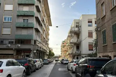 Negozio in affitto, Via Adige, Siracusa