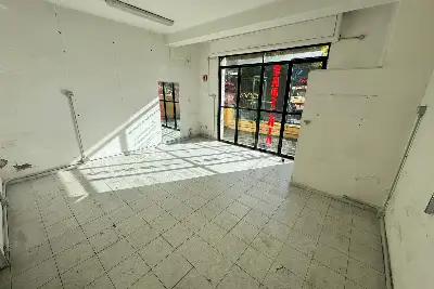 Negozio in affitto, Via dei Baglioni, Roma