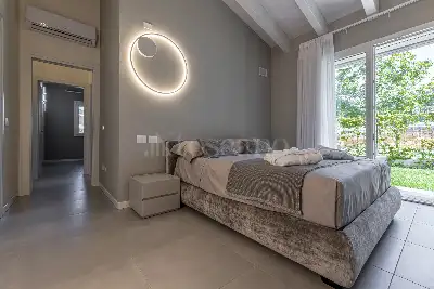 Villa in vendita, Via Vighenzi, Padenghe sul Garda