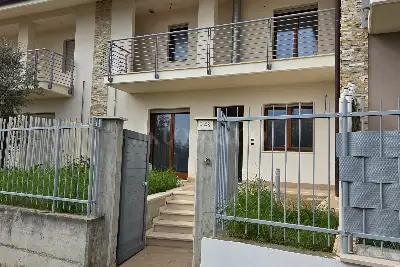 Villino a Schiera in vendita, Strada Provinciale 15 - Contrada Paterno, Loreto Aprutino