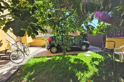 Villa Plurifamiliare in vendita, Via della Marranella di Marino, Roma