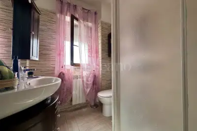 Casa in vendita, Via dei Laghi, Aprilia
