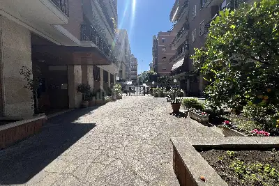 Casa in vendita, Via Ugo Falena, Roma