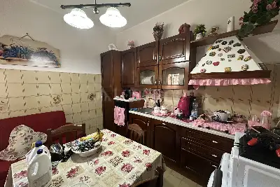 Casa in vendita, Via Zuccarelli, Catania