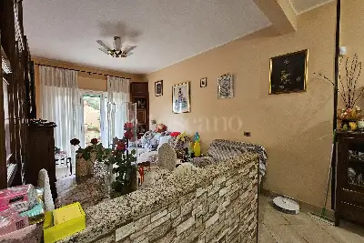 Casa in vendita, Via Svezia, Pomezia