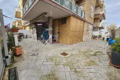 Casa in vendita, Via Svezia, Pomezia