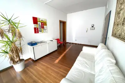 Box in vendita, Via San Lioce, Bari