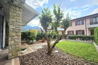 Villino a Schiera in vendita, Via Angelo Canossi, Villa Carcina