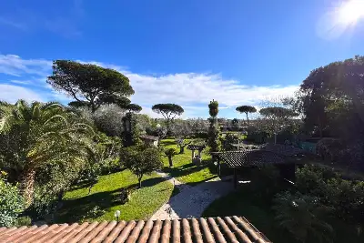 Villa in vendita, Via Alceo, Roma