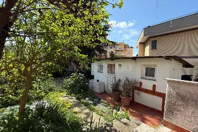 Casa in vendita, Via della Consolata, Roma