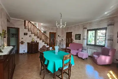 Villa Bifamiliare in vendita, Via delle Vigne di Morena, Roma, Roma