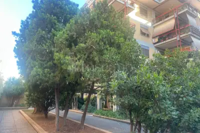 Casa in vendita, Via Raffaele de Cosa, Roma