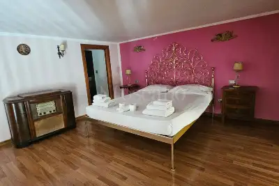 Casa in affitto, Via Guglielmo Melisurgo, Napoli