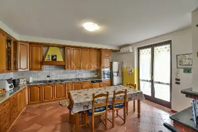 Villa in vendita, Via V Alpini, Olgiate Comasco