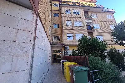 Attico in vendita, Via L. Ariosto, Pomezia