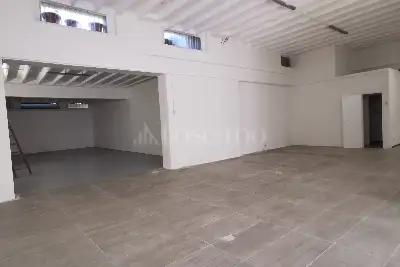 Negozio in vendita, Via Celso Cittadini, Siena