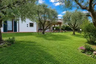 Villa in vendita, Via Giuseppe di Vittorio, Sirmione